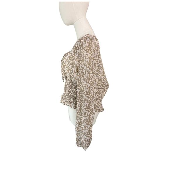 Nine Britton Cream Tan Pattern Smocked Sheer Blouse Size L Long Sleeve - Picture 5 of 8